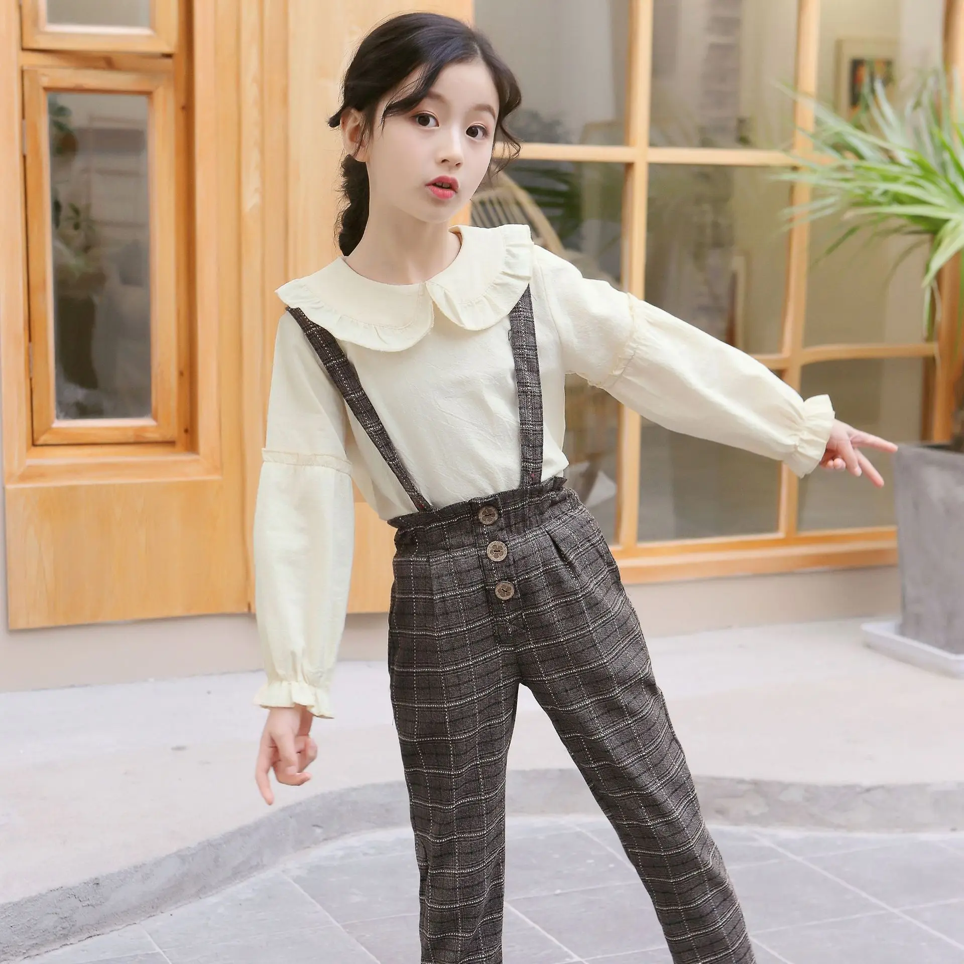 

2019 new spring girls outfit bib suit children shirt+plaid trousers 2pcs girls clothing sets 8 10 12 student girl clothes