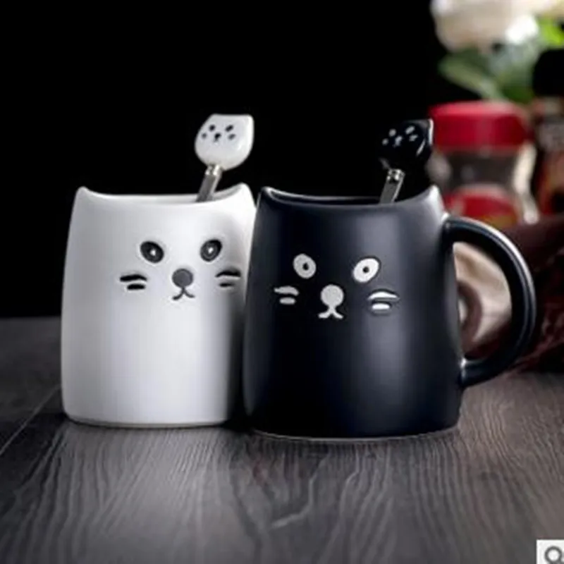 Черно белая креативная моделирующая керамическая чашка с кошкой и ложкой кружка