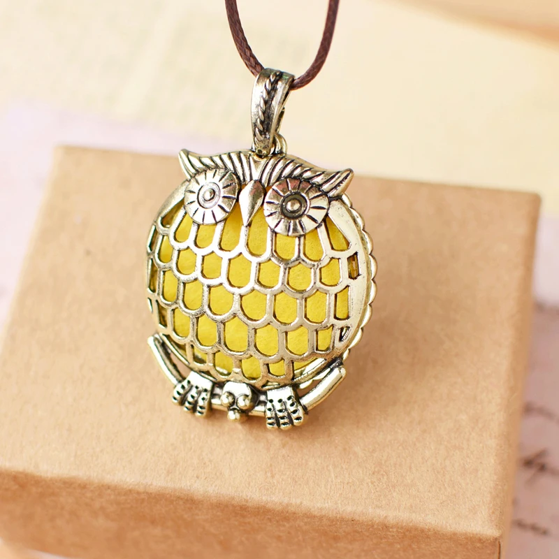 Для женщин Резные подвеска в виде совы с желтым Pad эфирное масло колье