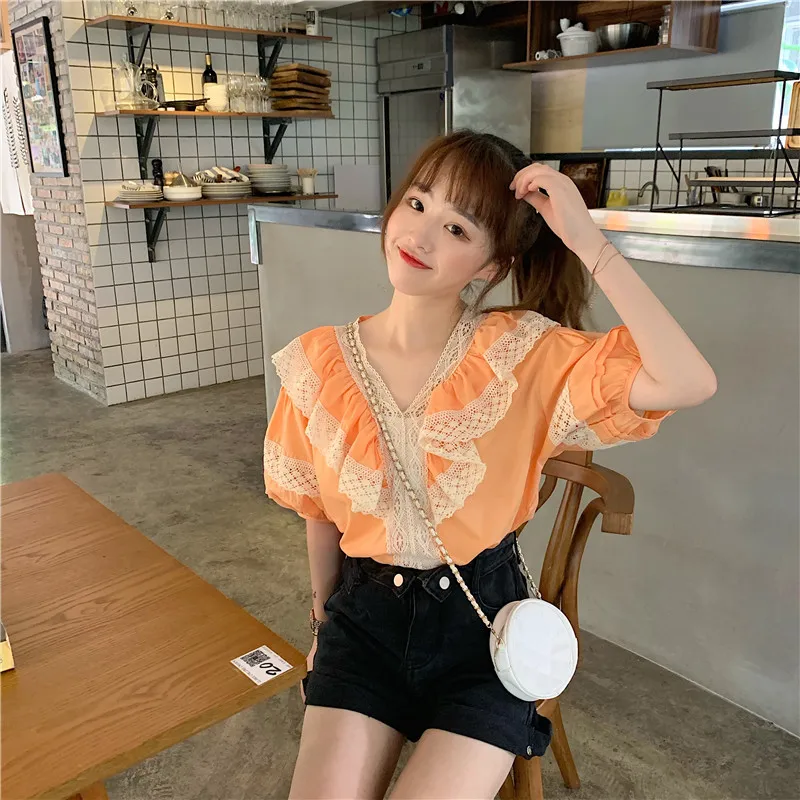 RUGOD New Arrival Women Stiching Shirt V-neck Half Lantern Sleeves Loose Lace Ruffles Blouse Sweet Temperament Mujer Blusa