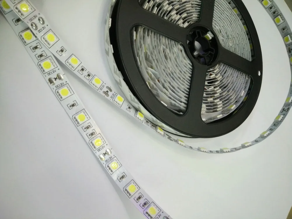 20 шт./лот яркость Epistar светодиодный чип 5050LED полоса 60 светодиодов/м 3 года гарантии