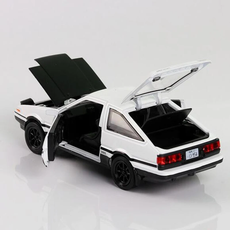 Модель литая автомобиля AE86 1:32 из сплава Игрушечная модель с подсветкой со звуком
