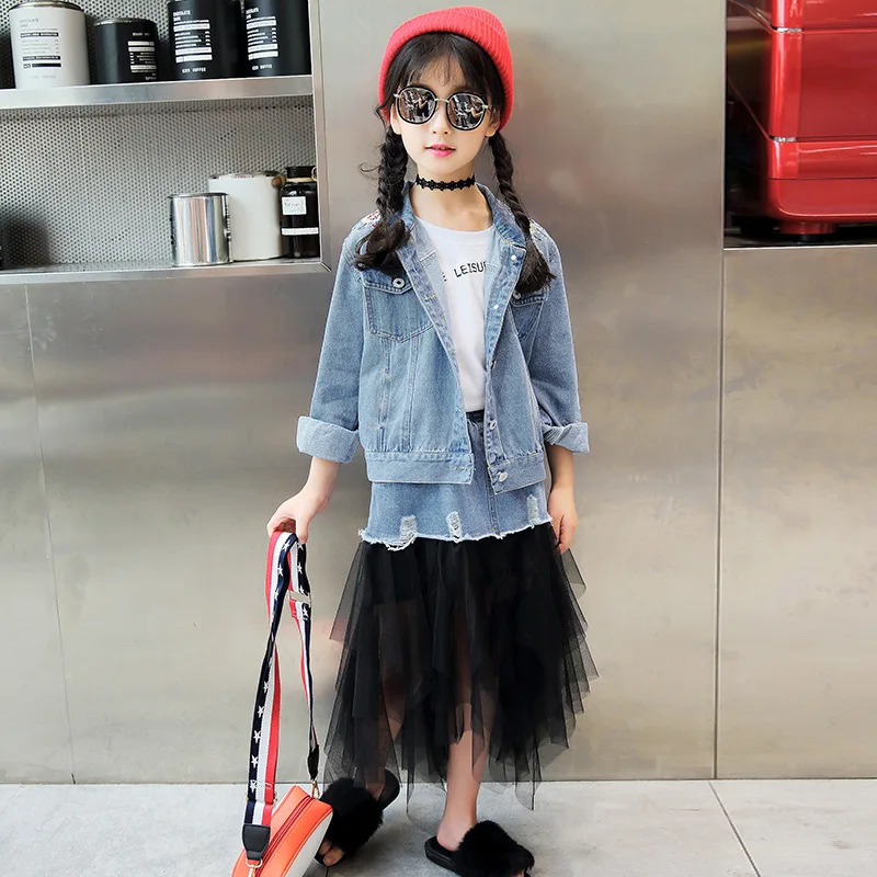 Детский модный Джинсовый комплект одежды с дырками для девочек куртка цветочной