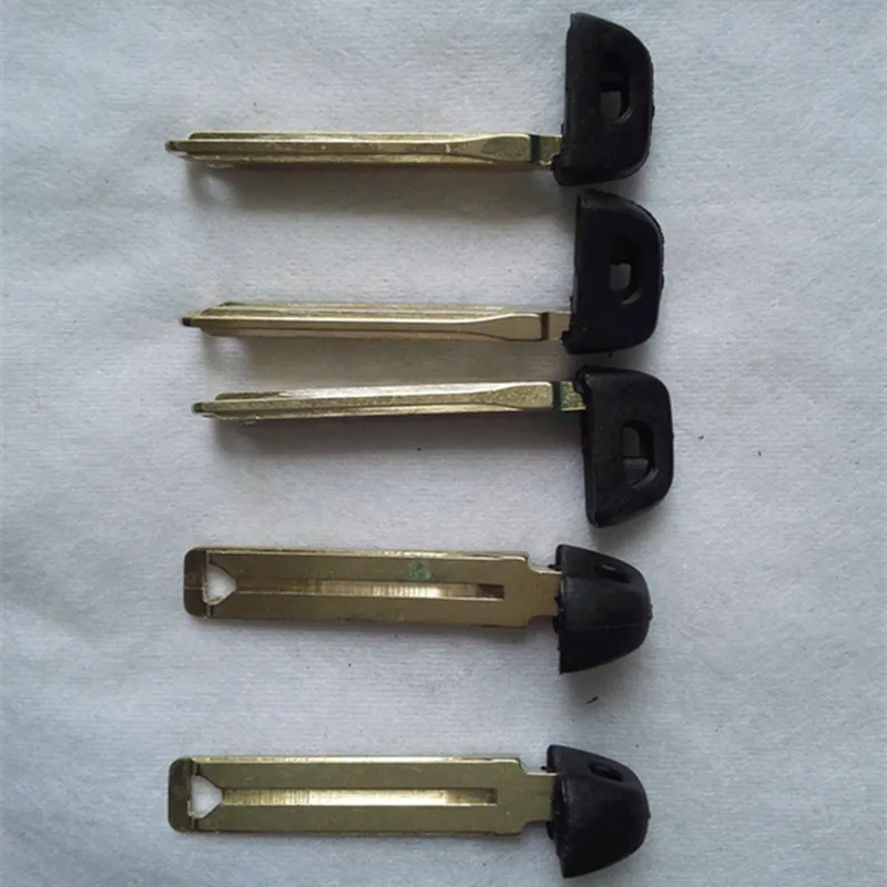 Запасной ключ DAKATU для Toyota Corolla Camry Prius бесключевой доступ лезвие без резки|key