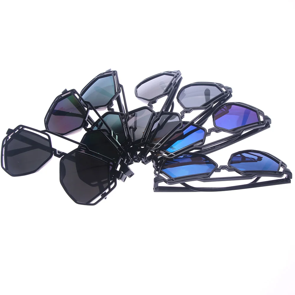 Мужские и женские солнцезащитные очки модные брендовые дизайнерские с маленькой