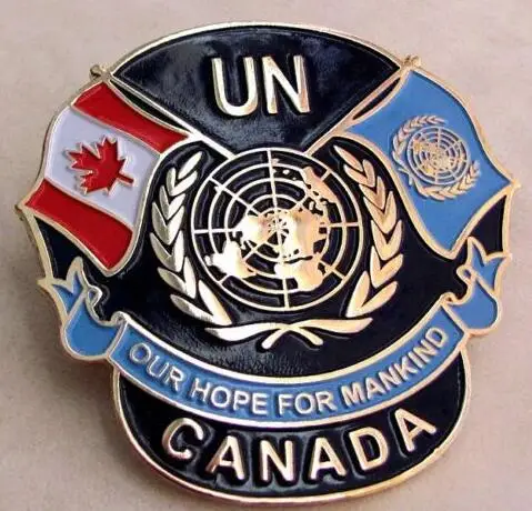 Значок с флагом по низкой цене большая скидка металлический значок на лацкан