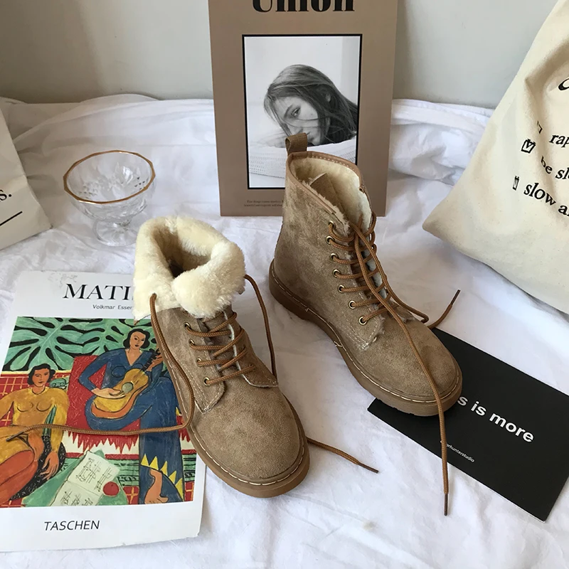 Женские ботинки универсальные новые Martin на толстой подошве в стиле ретро женская