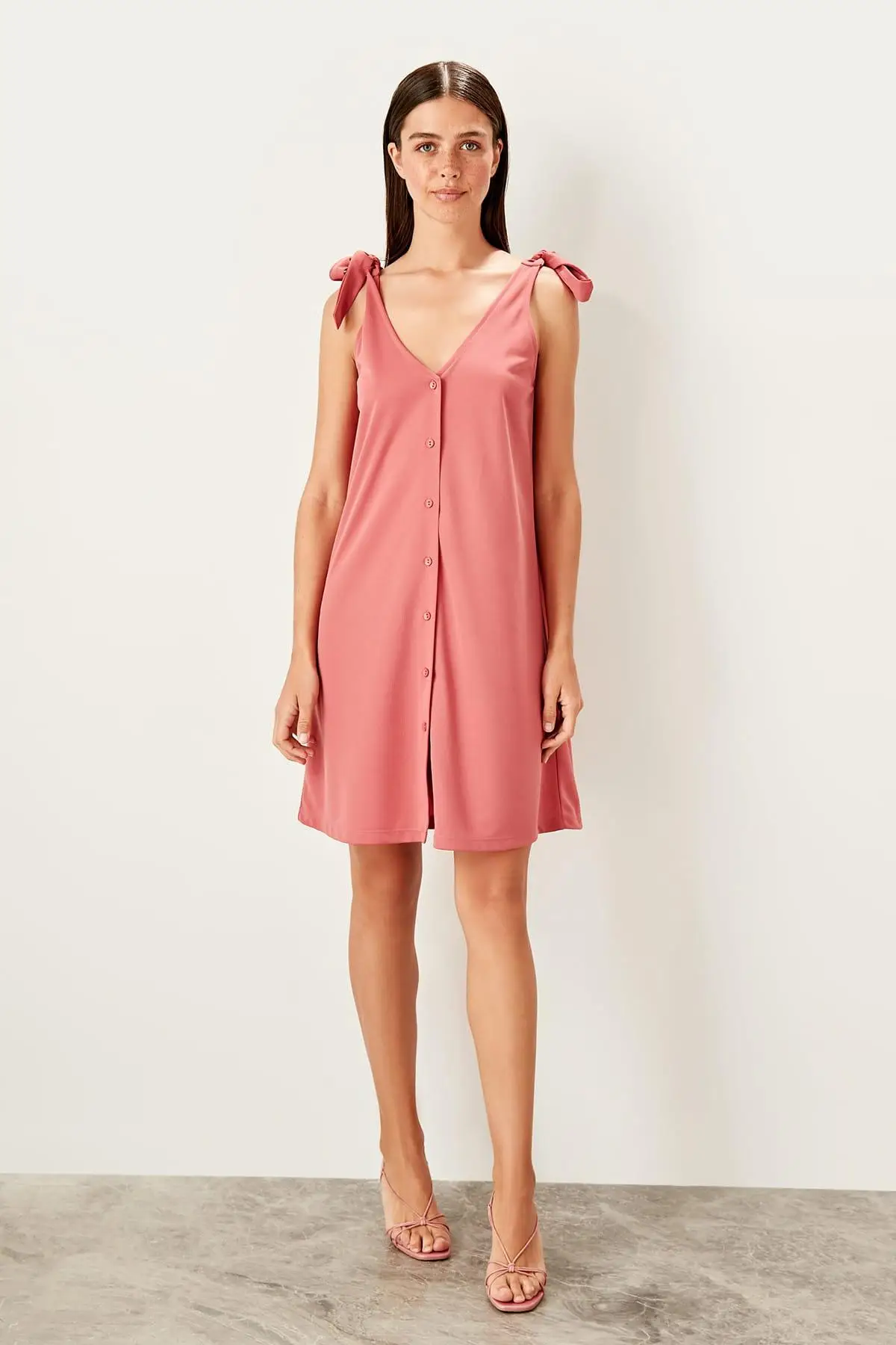 Trendyol/трикотажное платье с цветными розами и шнуровкой TWOSS19VG0255 | Женская одежда