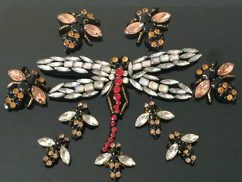 1 комплект вышитый бисером костюм с изображением стрекозы и