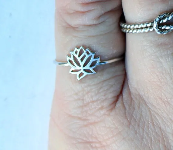 

Fashion lotus rings,Plant ring flower rings for women wholesale mix color