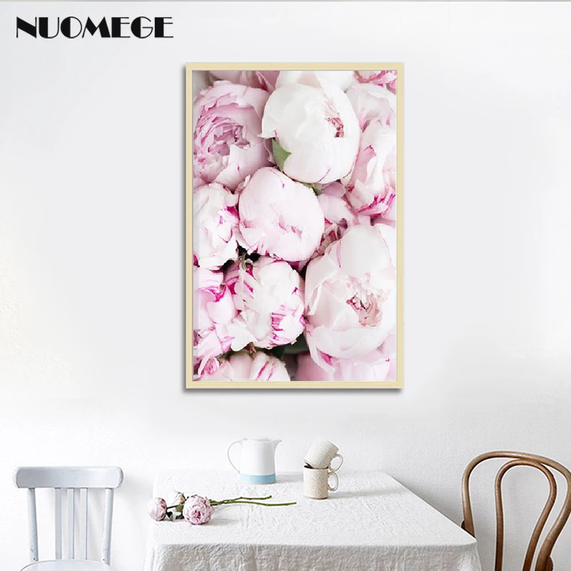 Розовый фон с принтом пионов для художественного оформления стен Love постер