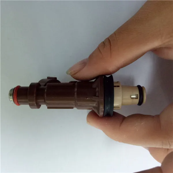 Топливный инжектор для Toyota 4runner Tacoma Tundra OEM 23209-62040 23250-62040 4G1597 1580561 238723 67248 FJ585 M717 |