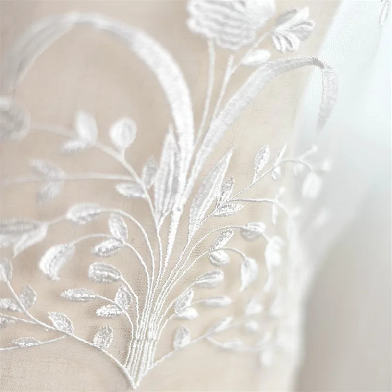 Аппликация из кружева "Venice Lace" Off white для свадебных аксессуаров для волос и отделки вуалей невесты, 41 х 31 см.