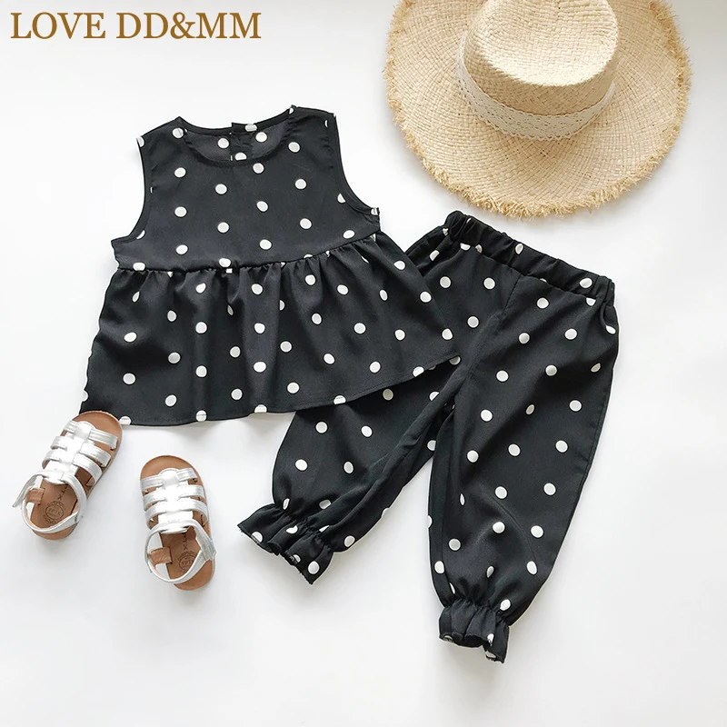 Комплекты для девочек с надписью LOVE DD& MM, Новая летняя детская одежда, рубашка без рукавов с оборками для девочек+ укороченные штаны, костюм из 2 предметов