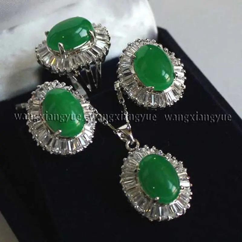 

Green Emerald Link Earrings / Ring / Pendant Necklace Jewelry Set AAA jade