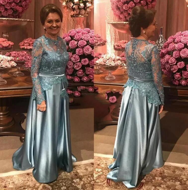 Длинные платья с длинным рукавом и аппликацией в виде поезда длинные