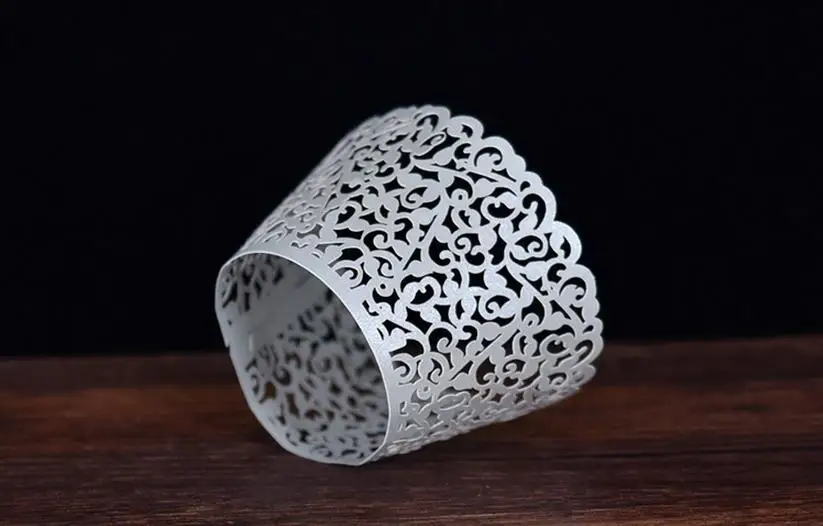 Оптовая продажа 2000 шт. кружевная Лазерная резка для кексов облака бумажный