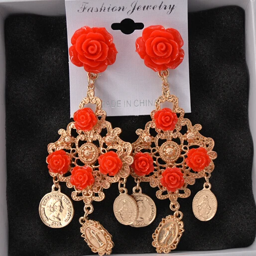

Europe and the United States Vintage Drop Earrings Nightclub Exaggerated palace retro personality Baroque Earrings women