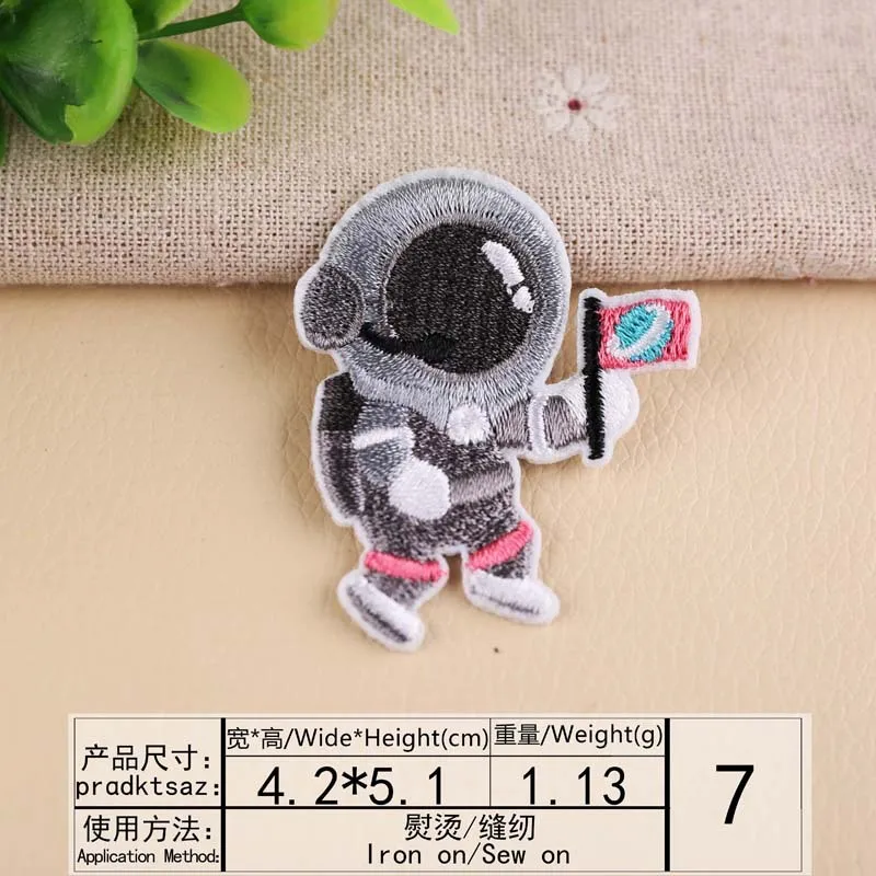 41 Железные нашивки для одежды рюкзак Diy аппликация вышитая звезда планета нашивка с космонавтом наклейки украшения - Цвет: 41