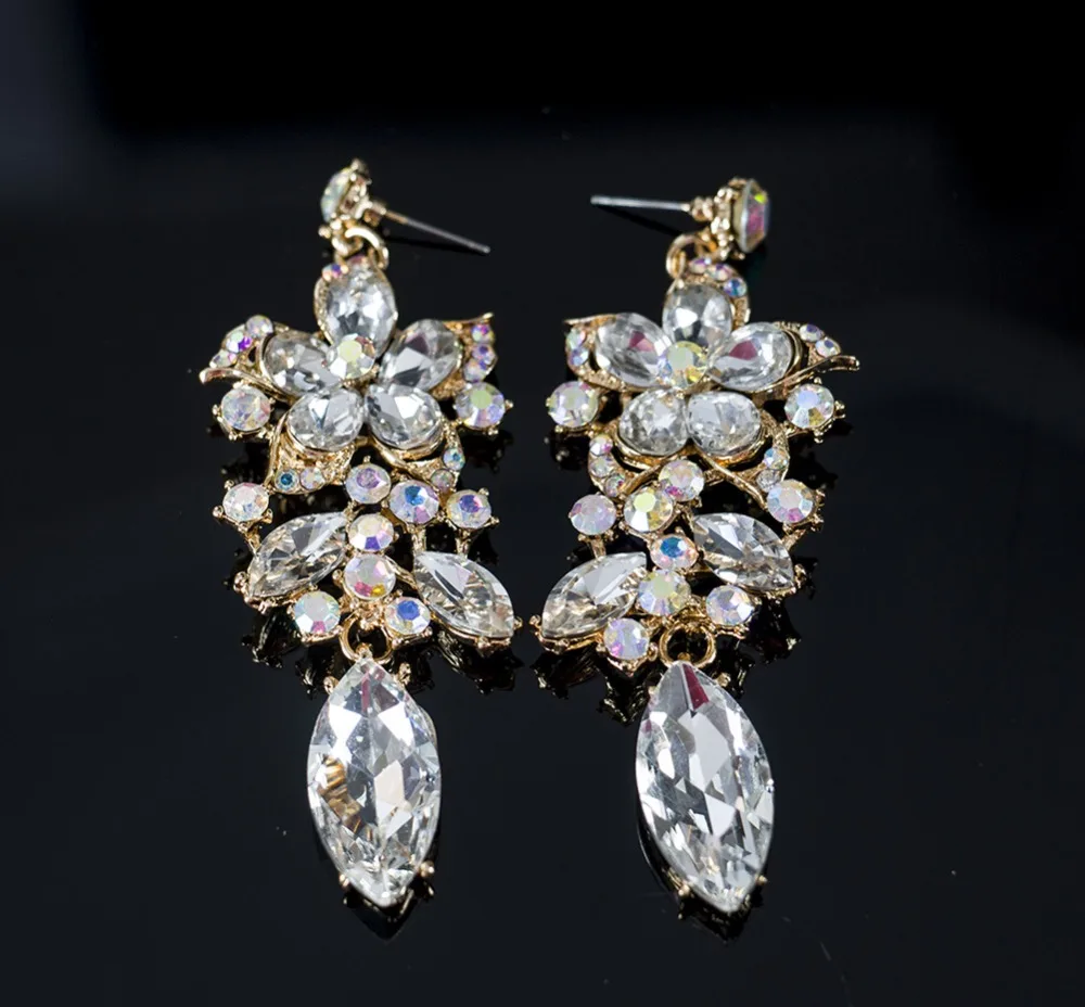 Женский комплект ювелирных изделий массивное ожерелье серьги-макси недорогие