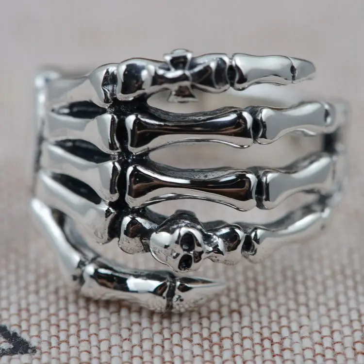 

Real 925 Sterling Silver Rings For Men Skull Hand With Skull Head Vintage Punk Rock Gothic Bague Paw Rings Fashion Fine Jewelry