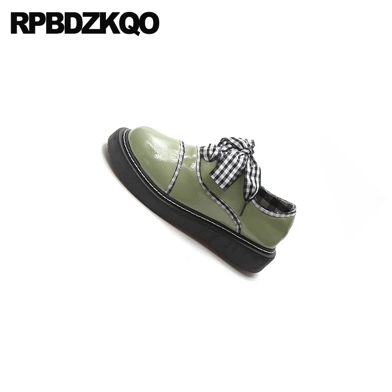 Женские туфли оксфорды на толстой подошве зеленые винтажные плоской платформе с