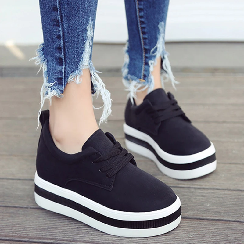 Туфли женские кожаные на платформе мягкие лоферы шнуровке из флока повседневная