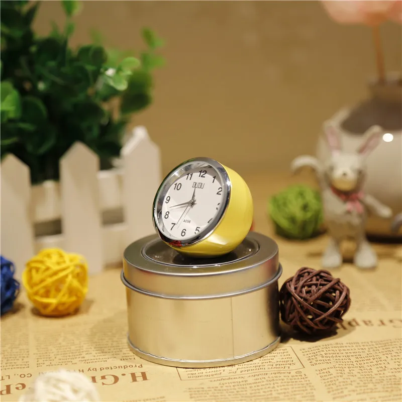 yellow Ретро модные изысканные мини-настольные часы многоцветные на выбор круглые настольные металлические часы с иглой настольные часы 4 см - Цвет: yellow