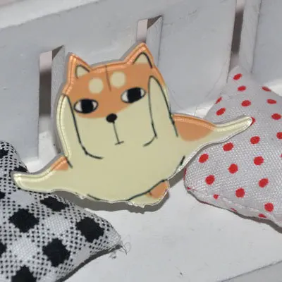 1 шт. хороший друг танец собака спорт аниме значок акриловая брошь Значки Harajuku Pin