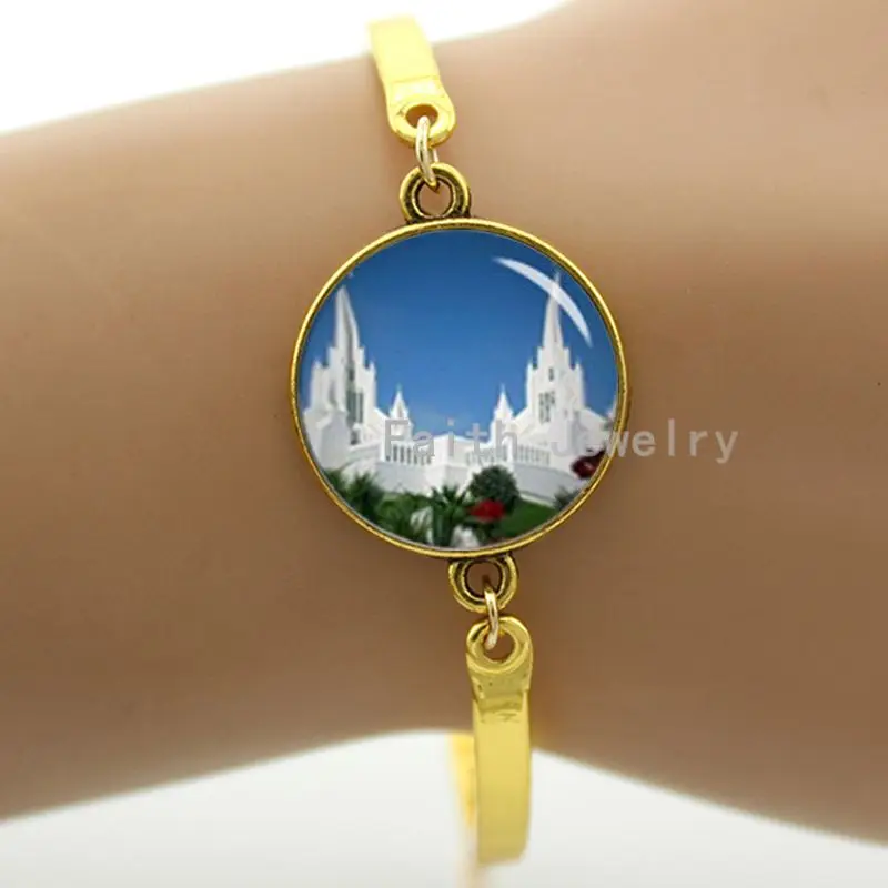 Браслет с изображением момомонов для времени и всех верностей религиозные