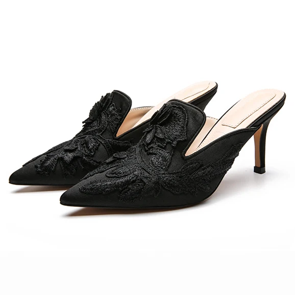 Black Slippers Г. летние бархатные женские шлепанцы на высоком каблуке вышитая обувь с цветочным рисунком шлепанцы на высоком каблуке обувь на День святого Валентина женские сандалии - Цвет: Black Slippers