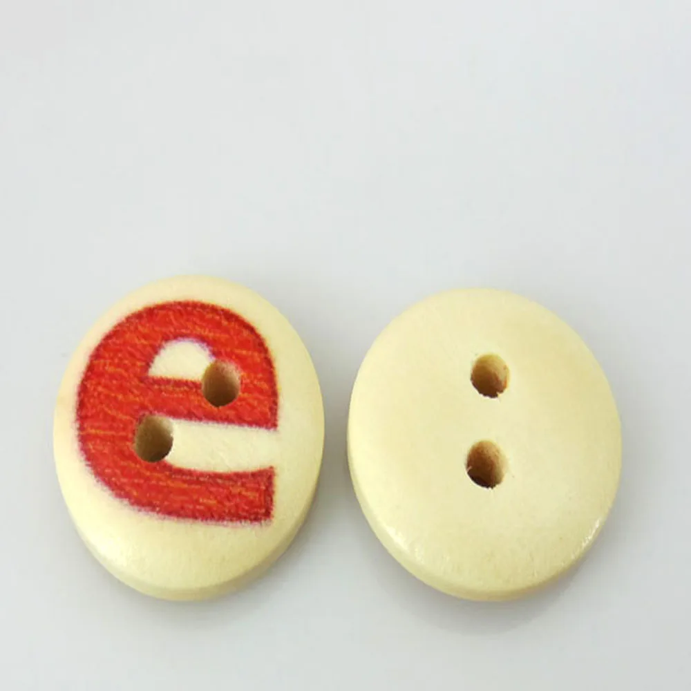 100 шт. 5/8 дюйма разнообразные печатные буквы с двумя отверстиями аксессуары для