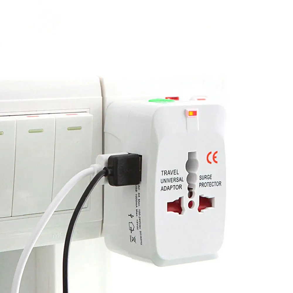 Универсальное дорожное зарядное устройство переменного тока с 2 USB портами