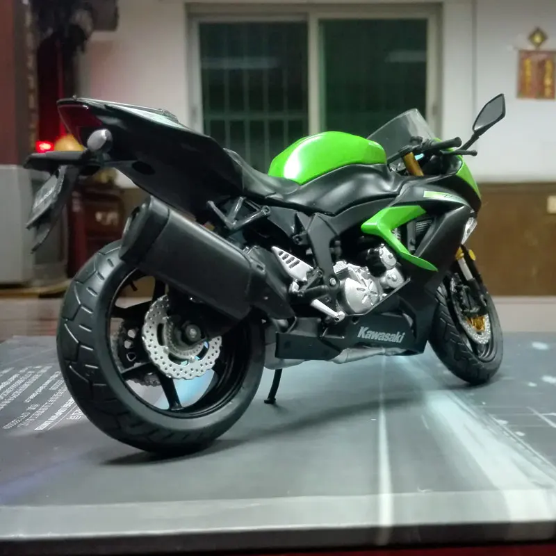 Абсолютно новая модель мотоцикла 1/12, КАВАСАКИ ниндзя, ZX-6R, литая под давлением, металлическая модель мотоцикла, игрушка без оригинальной коробки