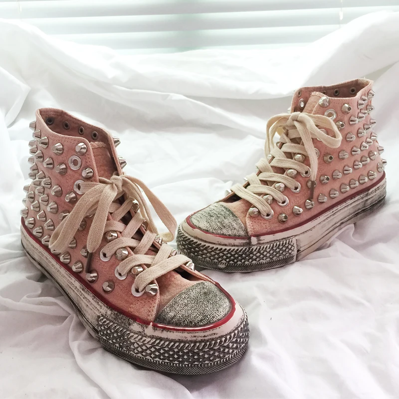 Женские туфли на плоской подошве панк рок заклепки высокие шипованные кеды