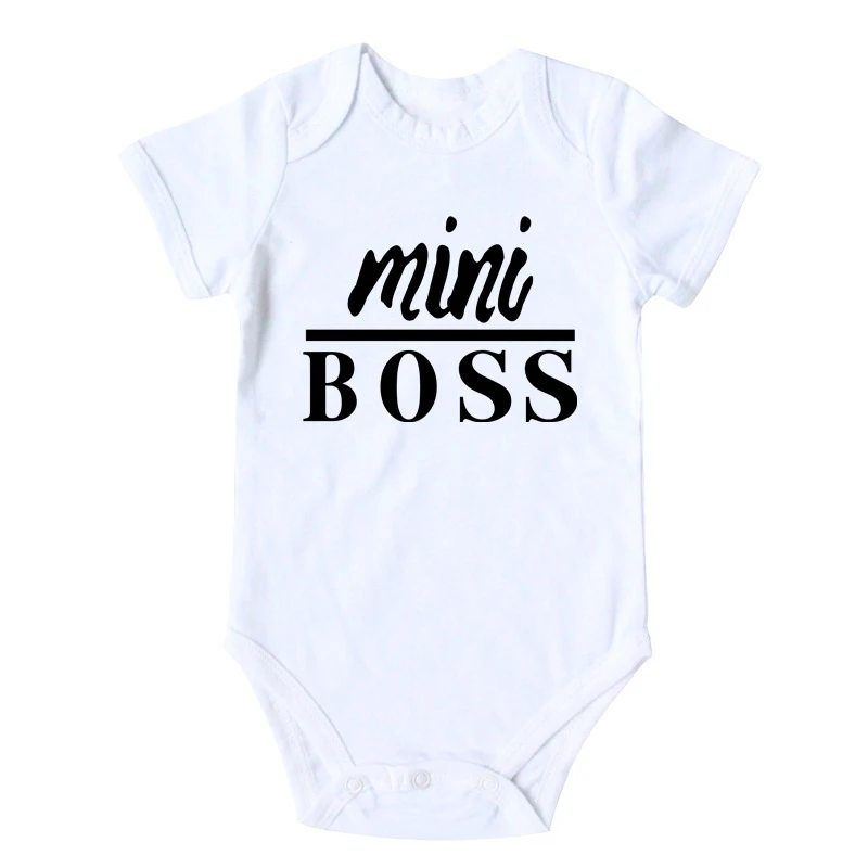 Семейная Одинаковая одежда Boss летние футболки семейного образа для малышей и