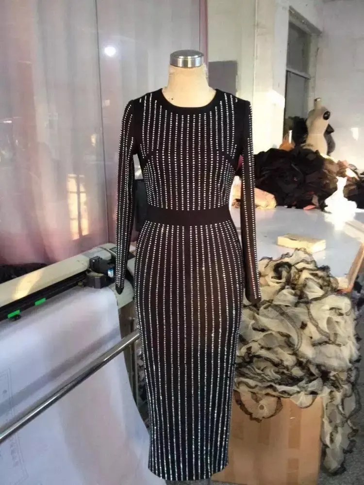 Новинка 2016 Черный Длинные рукава с круглым вырезом бриллиантами пикантные