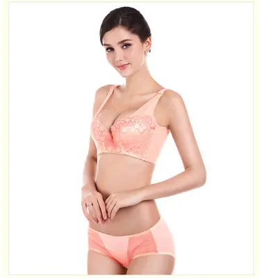 Комплект женского нижнего белья с чашками пуш-ап и трусами | Женская одежда