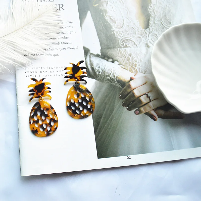 Ананас 2019 Творческие ацетатные серьги с неправильным ананасовым узором и высечкой для ушей для женщин и девушек вечеринок, подарок Brincos.