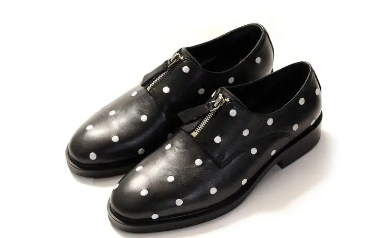Модные черные крутые лакированные кожаные оксфорды в горошек модные мужские