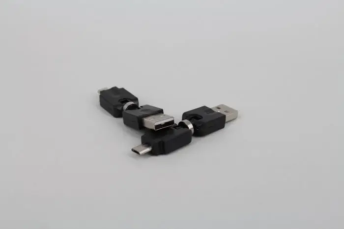 Вращающийся на 360 USB Micro общественного зарядная AM/micro5P android usb адаптер данных |