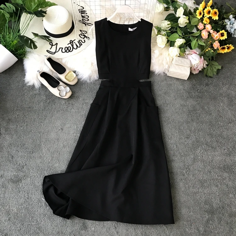 Female beach dress seaside holiday dresses dew waist sleeveless temperament of cultivate morality show thin black |