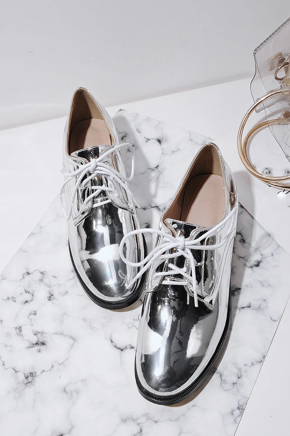 Оригинальные ультраэлегантные женские туфли на плоской подошве с круглым носком