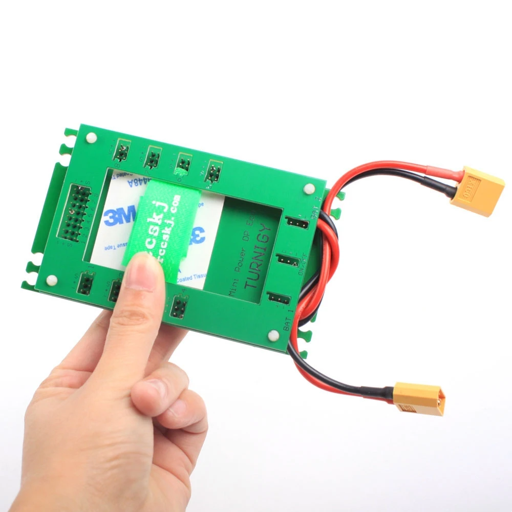 Мини серводвигатель с двойным входным проводом и электронным переключателем