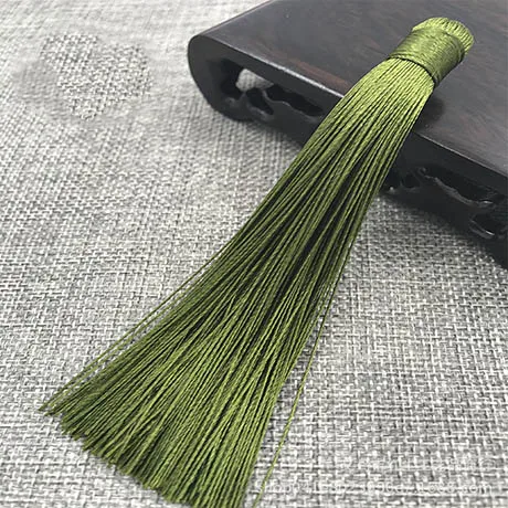 Olive green 10 шт 22 см многоцветные базовые кисточки ручной работы полиэстер шелк кисточка для ювелирных изделий Подвески DIY Одежда/сумка кулон аксессуар - Цвет: Olive green