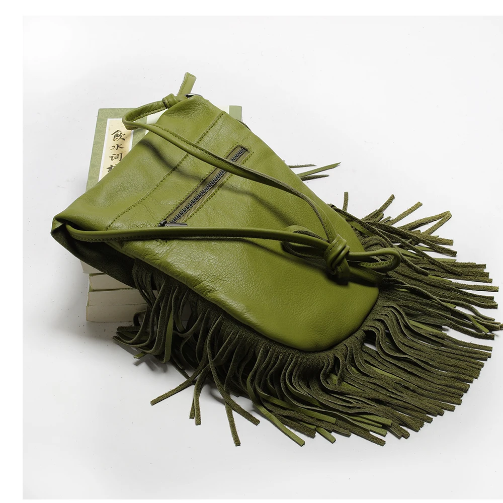 Модная женская сумка через плечо с кисточкой 100% натуральная кожа богемный стиль