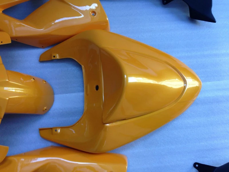 

New hot moto parts fairing kit for Kawasaki Ninja ZX10R 06 07 yellow black fairings set ZX10R 2006 2007 KP19