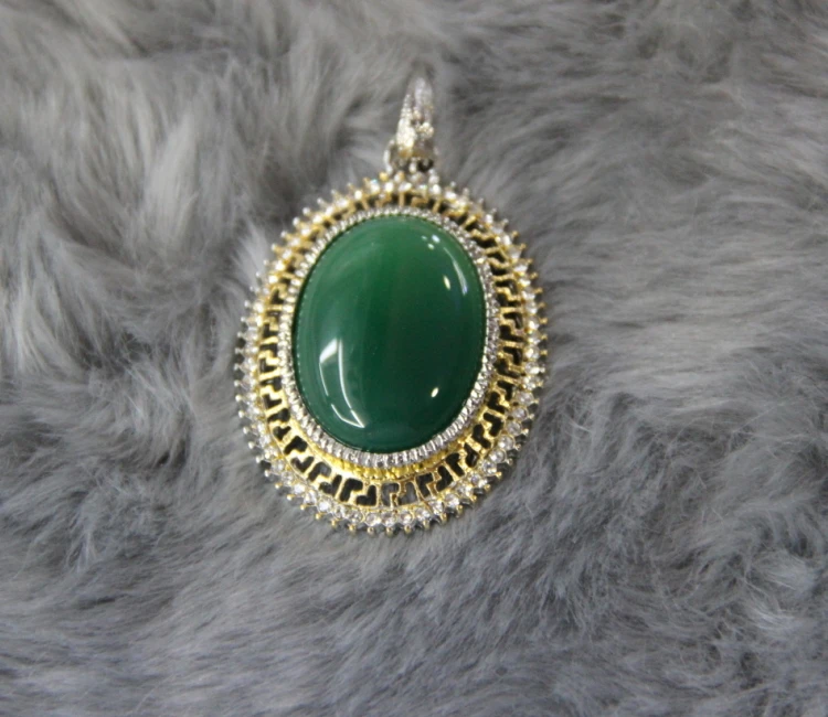 

Шармы-подвески из авантюрина, бусины-подвески для ожерелья, необработанные кристаллы, камни