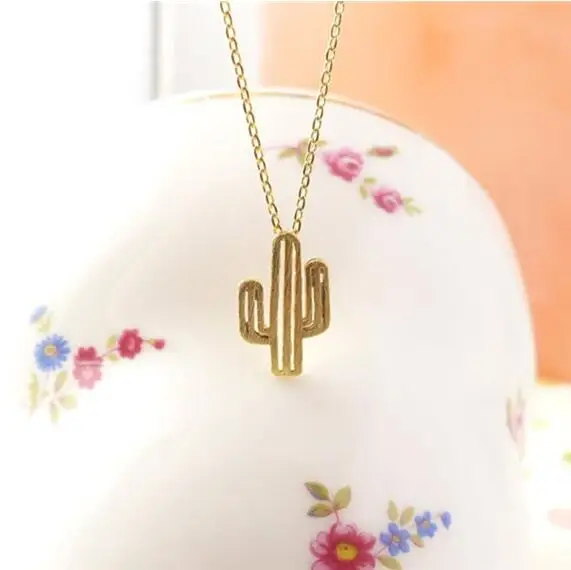 

SMJEL 2017 New Minimalist Desert Prickly Pear Cactus Pendant Necklace for women Vintage Tree Boho Statement Necklaces Gril Gift