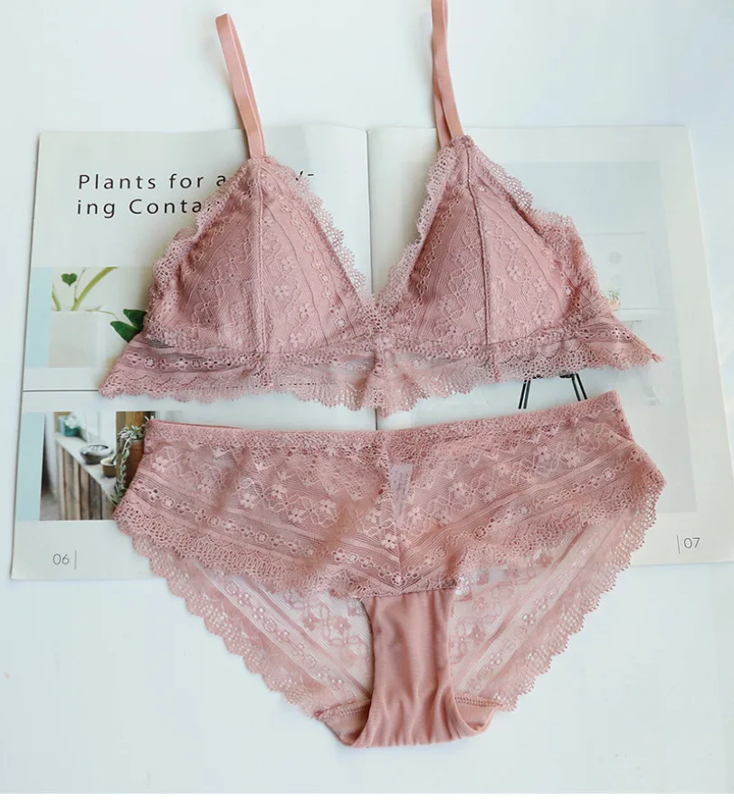

French Lace Bra Set Ultra-thin Triangle Cup Sexy Underwear Fashion Pink Women Bralette Comfortable Sleep Lingerie Panties Set